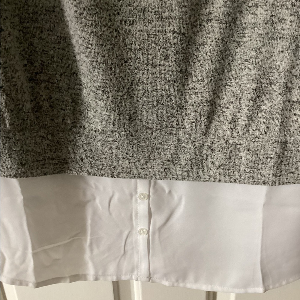 Lane Bryant Classic Long-Sleeve Top with Shirttail Hem Heather Grey 18/20 - Picture 7 of 9